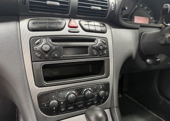 2002 Mercedes C230_interiorDetail4 2002 Mercedes C230_interiorDetail4