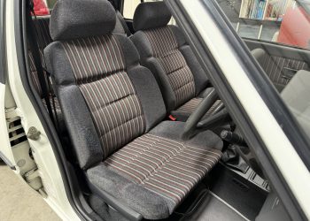 1989 Peugeot205GT_interior11 1989 Peugeot205GT_interior11