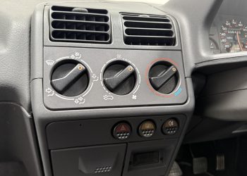 1989 Peugeot205GT_interiorDetail3 1989 Peugeot205GT_interiorDetail3
