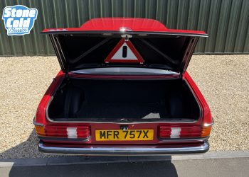 Mercedes200_body10