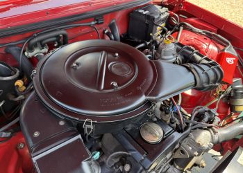 Mercedes200_engine