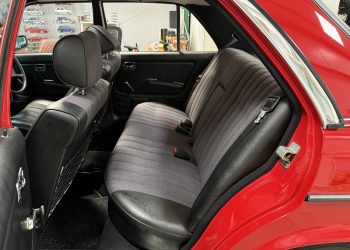 Mercedes200_interior13