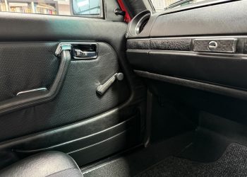 Mercedes200_interiorDetail5