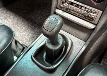 Mercedes200_interiorDetail7