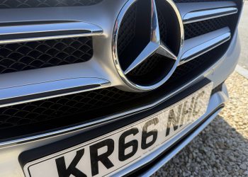 2016 Mercedes E220d_detail8 2016 Mercedes E220d_detail8